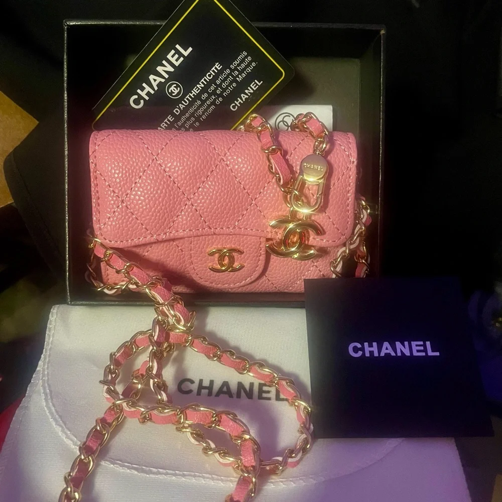 💕💝😍Chanel light Pink Quilted Mini Bag Wallet on chain - Picture 4 of 15